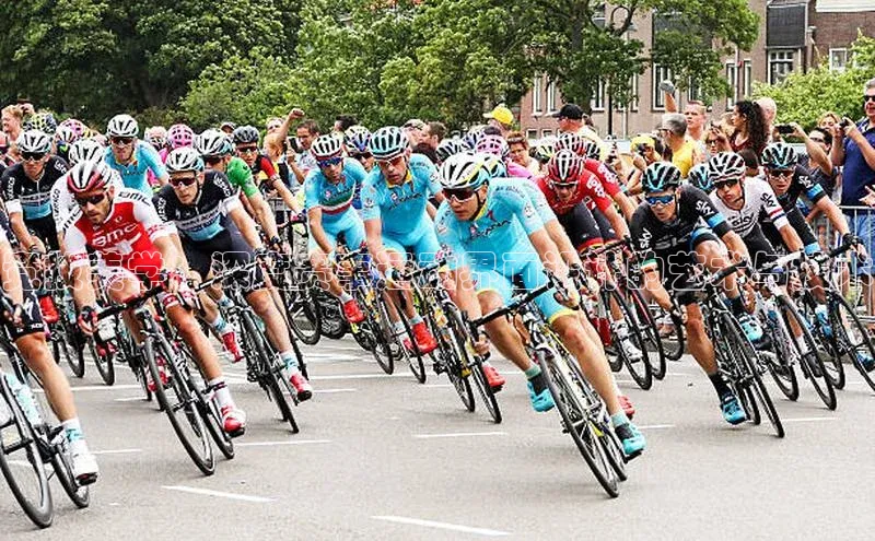 中欧体育全站app百度 H5竞技美学：深度赛事运动界面设计的艺术与技术